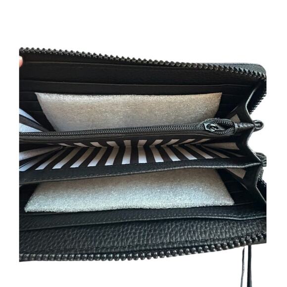 New Marc Tetro Dog Black Zip Clutch Wallet - Picture 4 of 5